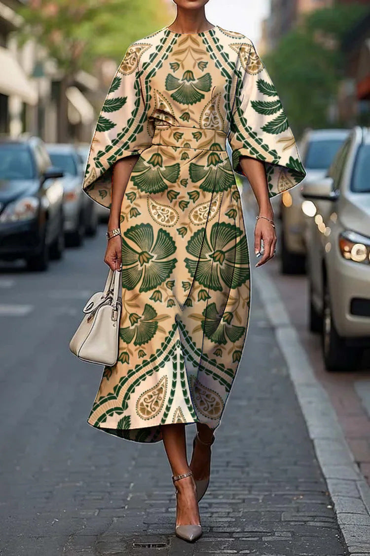 Grace | Elegant Round-Neck Midi Dress