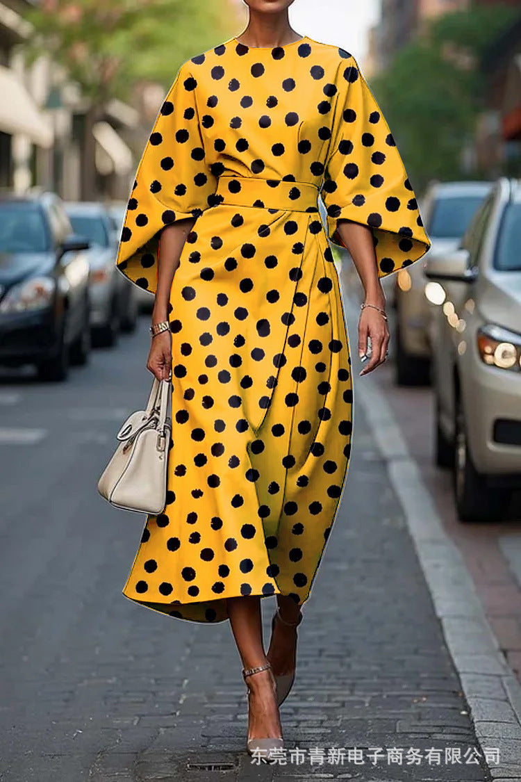 Grace | Elegant Round-Neck Midi Dress