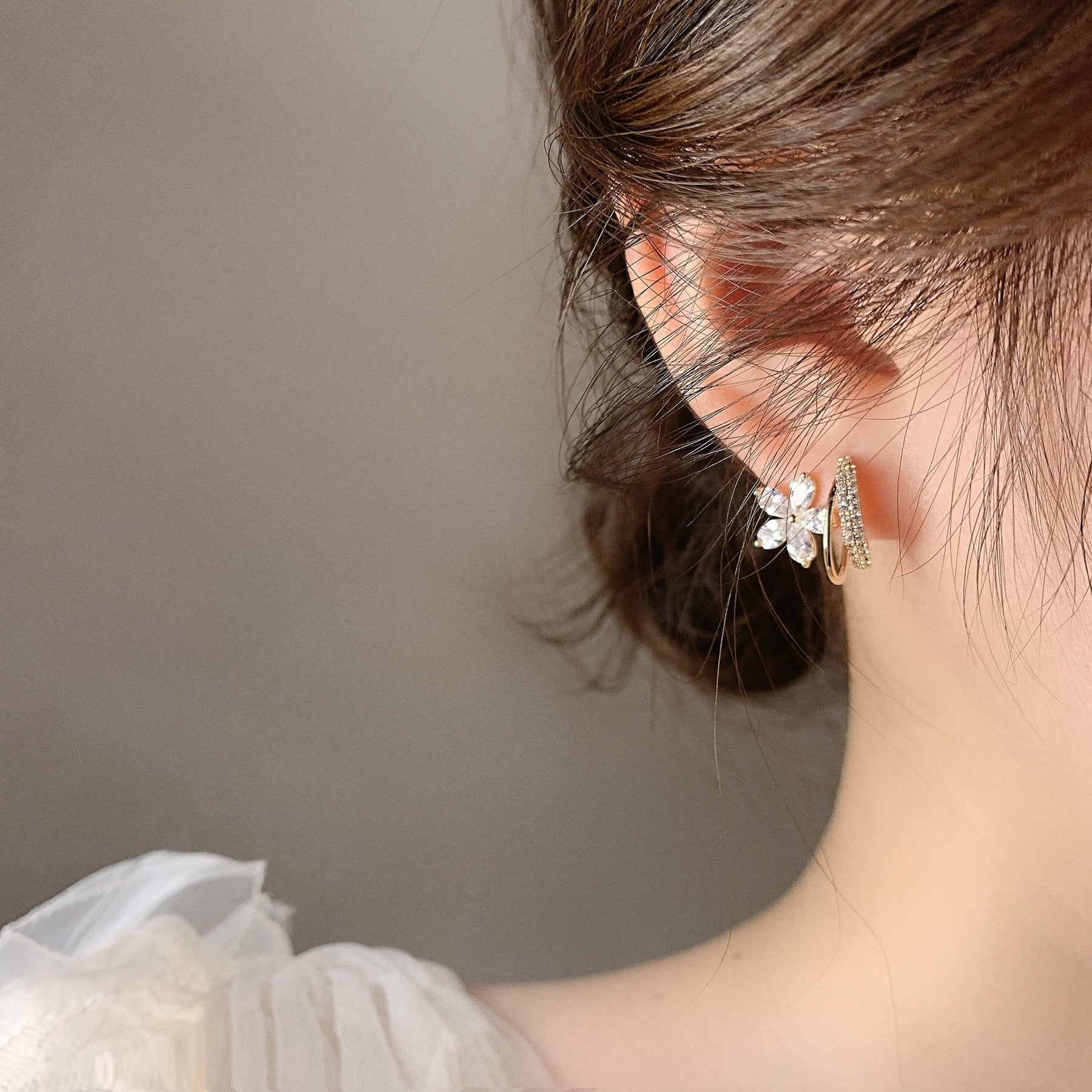 Florelle – Floral earrings with a bright detail